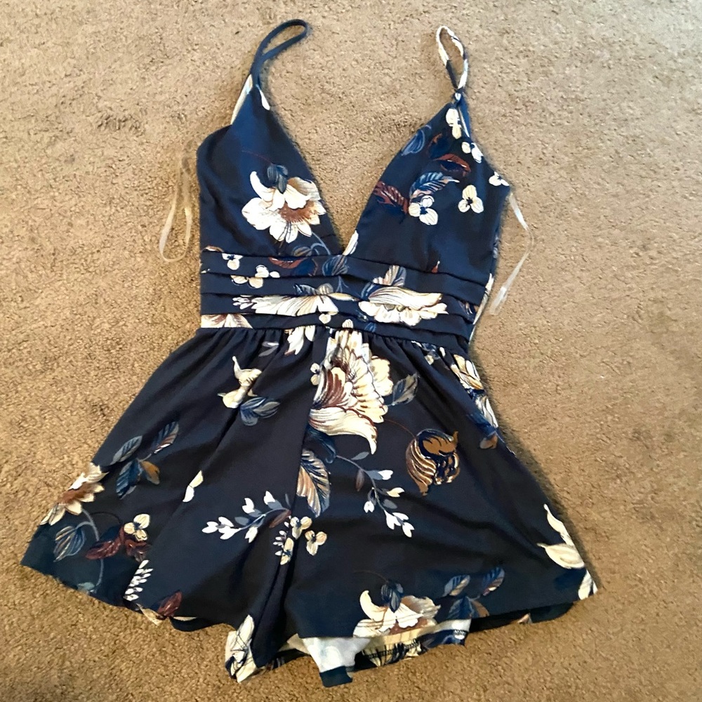 Windsor floral plunge v neck romper